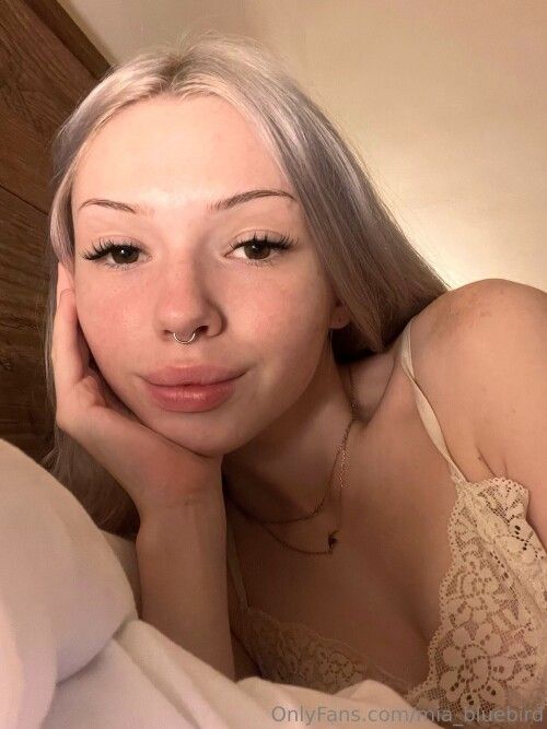 [OnlyFans.com + Reddit.com] Mia Bluebird / throwawaylibdumb Full Rip (2026)